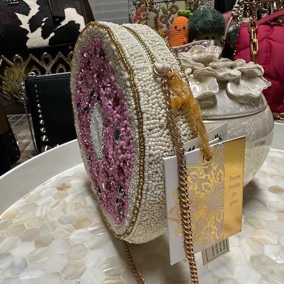 NWT Viral Marshall Pink Beaded Donut Crossbody Bag So Unique! - Picture 4 of 7